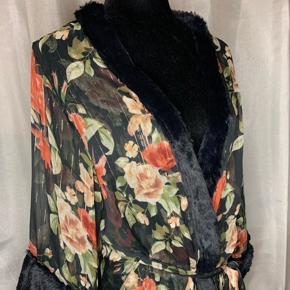 Chelsea & Violet Sheer Black Floral Coverlet - Picture 8 of 8